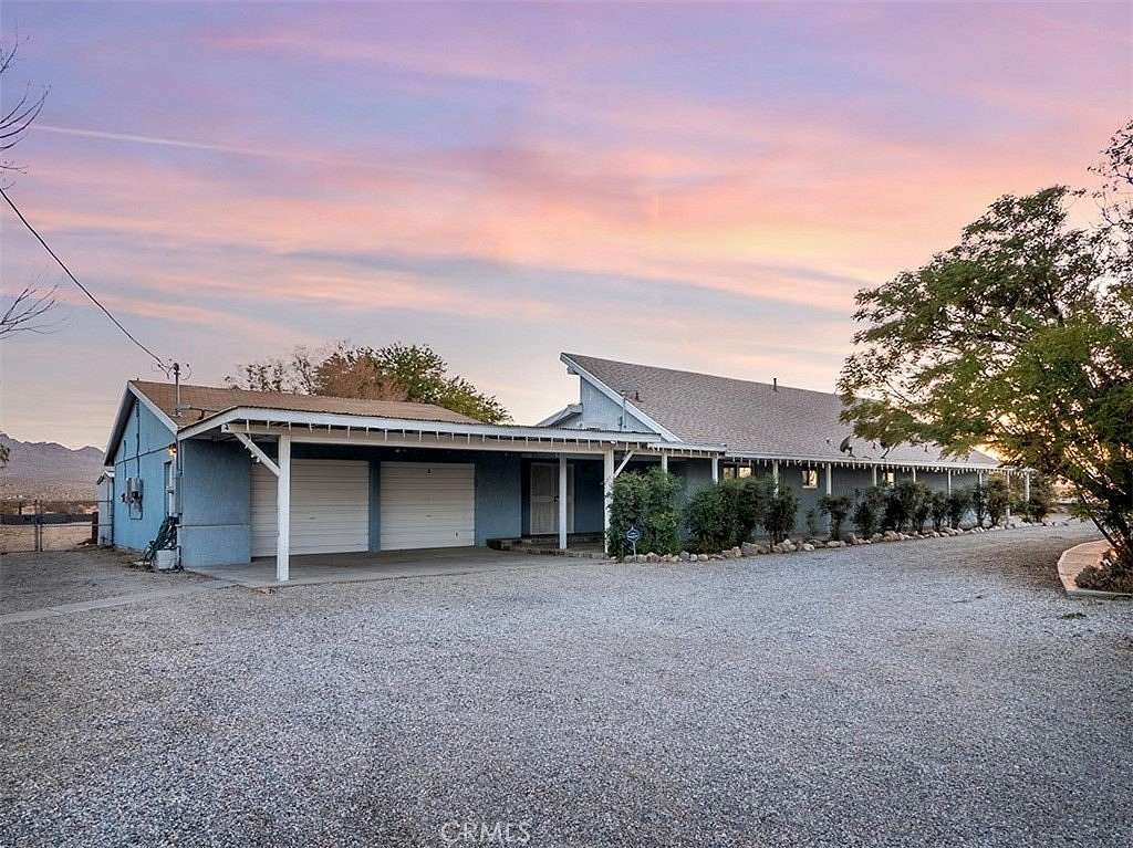 2.5 Acres of Land with Home for Sale in Joshua Tree, California