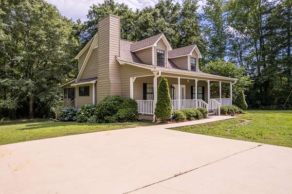 2.8 Acres of Residential Land with Home for Sale in Dora, Alabama