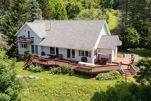 11.7 Acres of Land with Home for Sale in Fleischmanns, New York