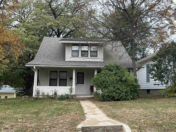 2.16 Acres of Improved Residential Land for Sale in Sioux City, Iowa