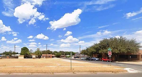 0.63 Acres of Mixed-Use Land for Sale in Midland, Texas