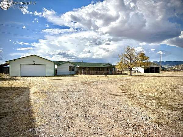 5 Acres of Land with Home for Sale in Penrose, Colorado