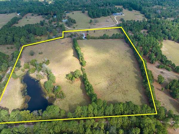 22.2 Acres of Agricultural Land for Sale in Bedias, Texas