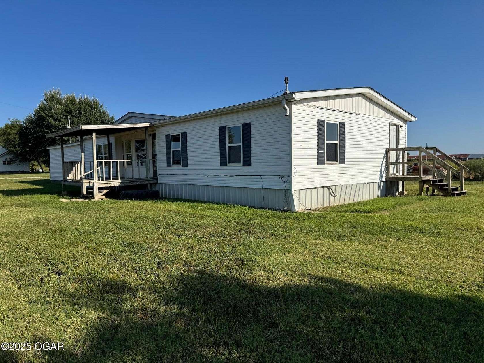 2 Acres of Residential Land with Home for Sale in Sarcoxie, Missouri