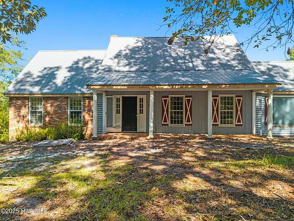 5.16 Acres of Residential Land with Home for Sale in Tabor City, North Carolina