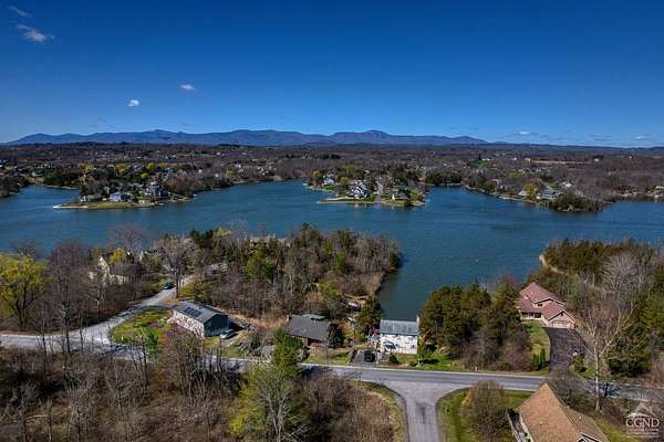 0.36 Acres of Residential Land for Sale in Athens, New York