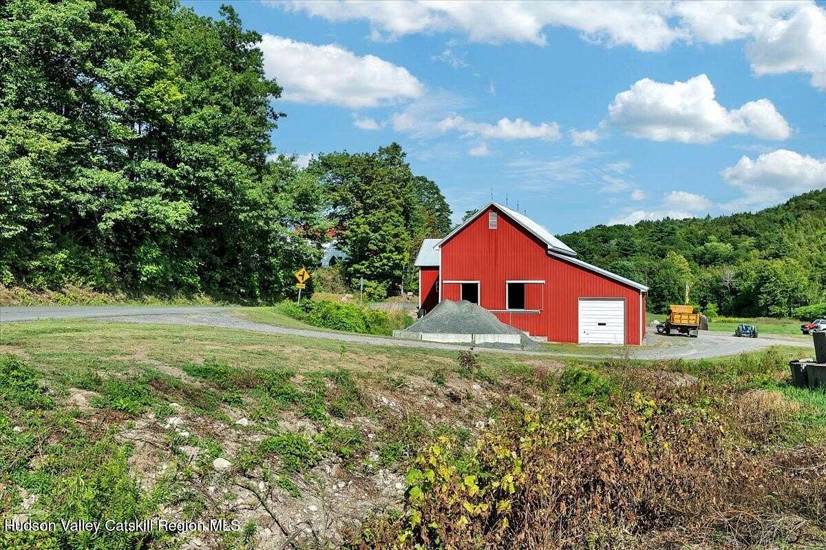 125 Acres of Agricultural Land with Home for Sale in Cherry