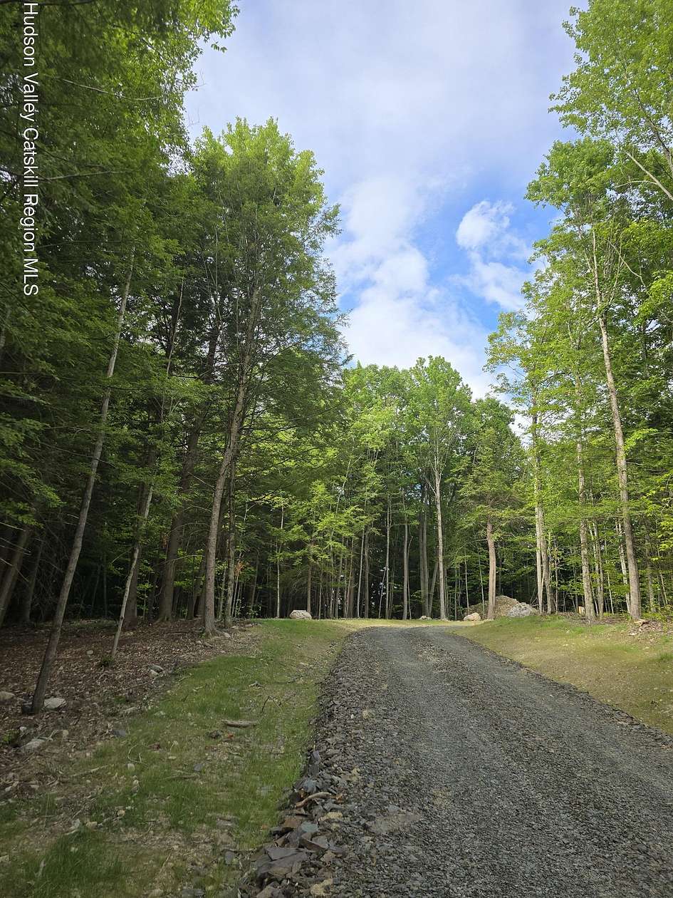 5.22 Acres of Residential Land for Sale in New Lebanon, New York