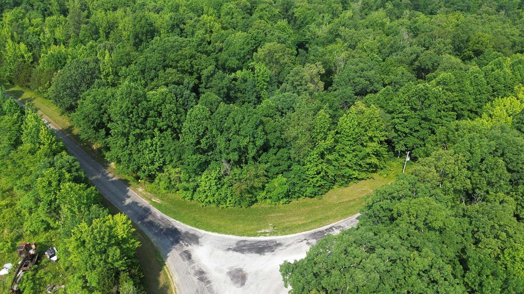 50.5 Acres of Recreational Land for Sale in McKenzie, Tennessee