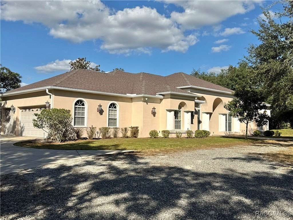 5.5 Acres of Land with Home for Sale in Beverly Hills, Florida