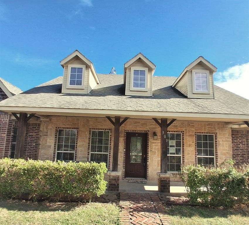 2.12 Acres of Residential Land with Home for Sale in Leonard, Texas