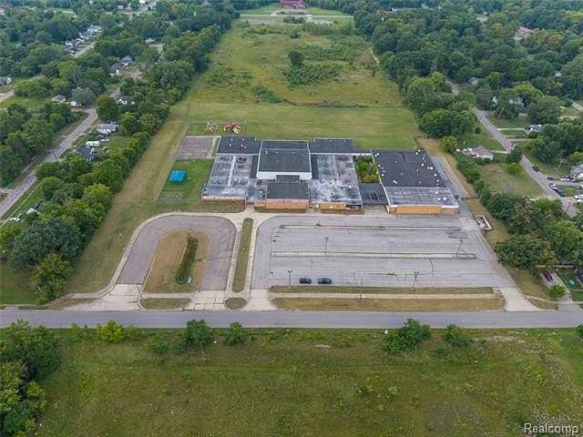 18.7 Acres of Mixed-Use Land for Sale in Flint, Michigan