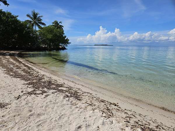 Residential Land for Sale in Key Largo, Florida