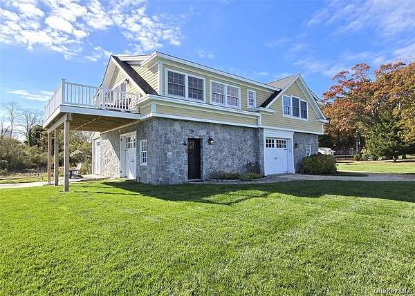 3 Acres of Residential Land with Home for Lease in Setauket, New York