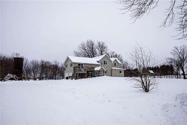 3.89 Acres of Residential Land with Home for Sale in Albert Lea, Minnesota