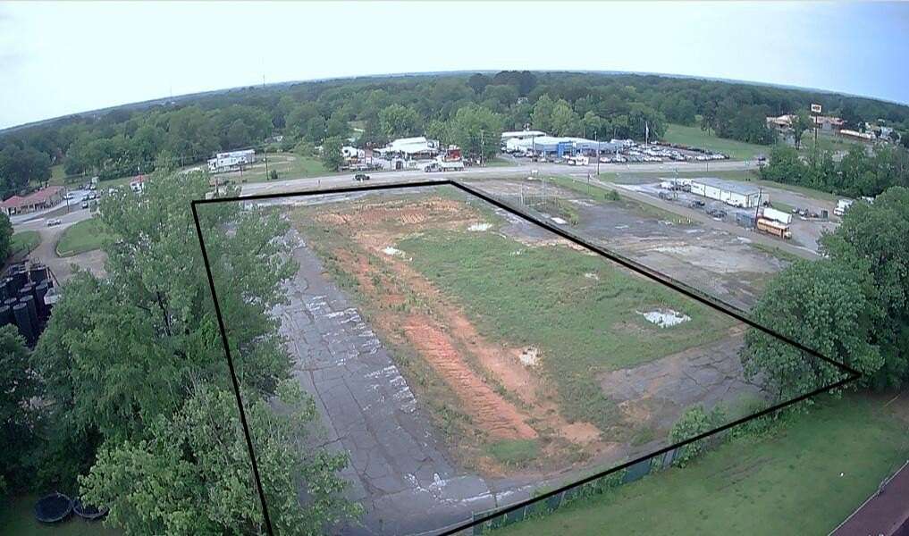 2.47 Acres of Mixed-Use Land for Sale in Corinth, Mississippi