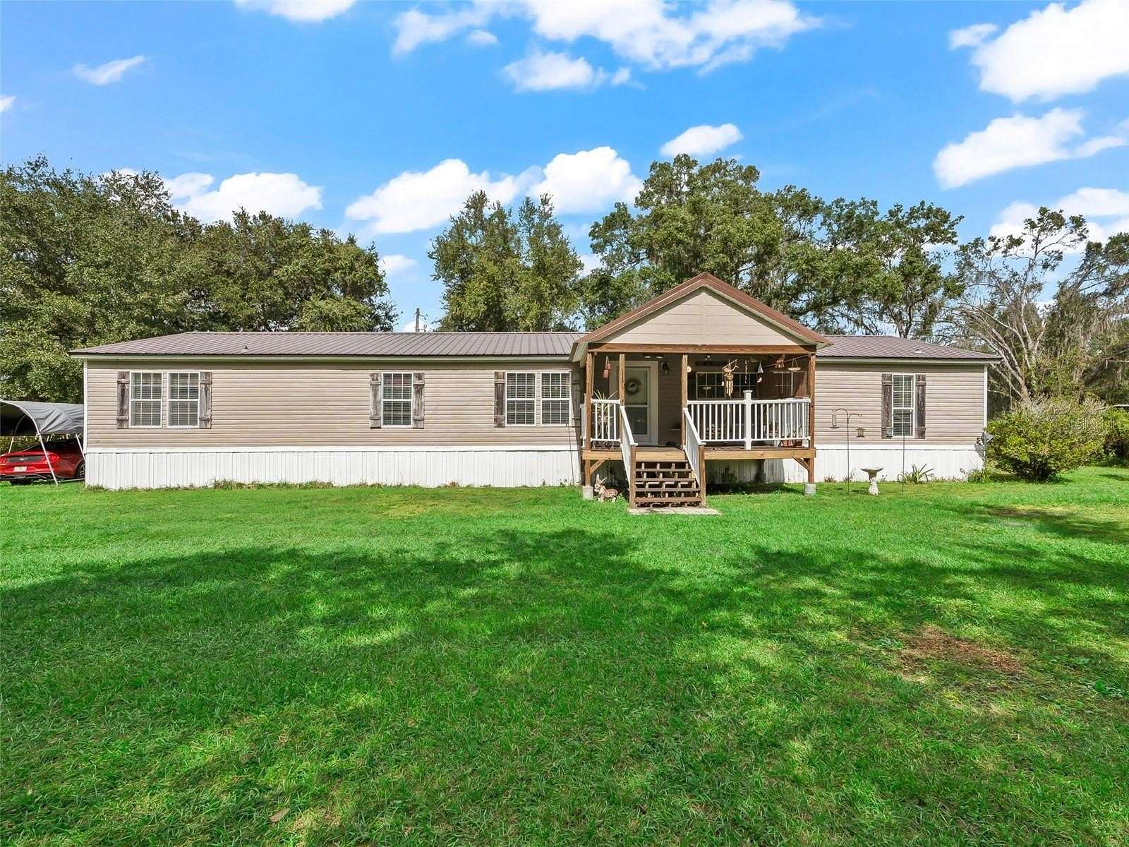 4.8 Acres of Residential Land with Home for Sale in Webster, Florida