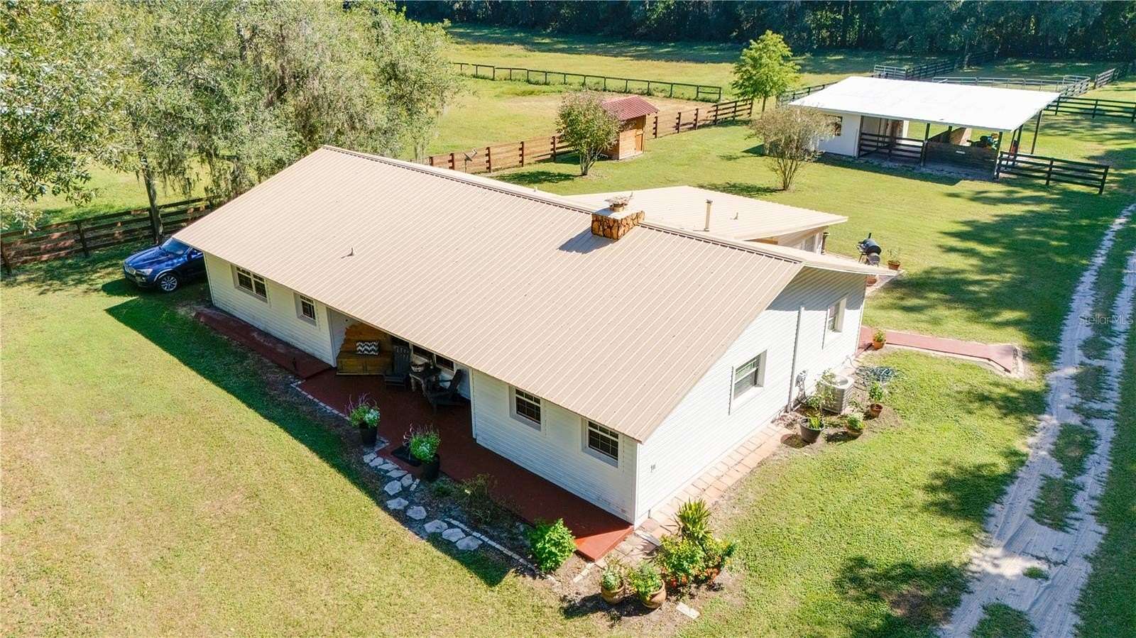 7 Acres of Land with Home for Sale in Anthony, Florida