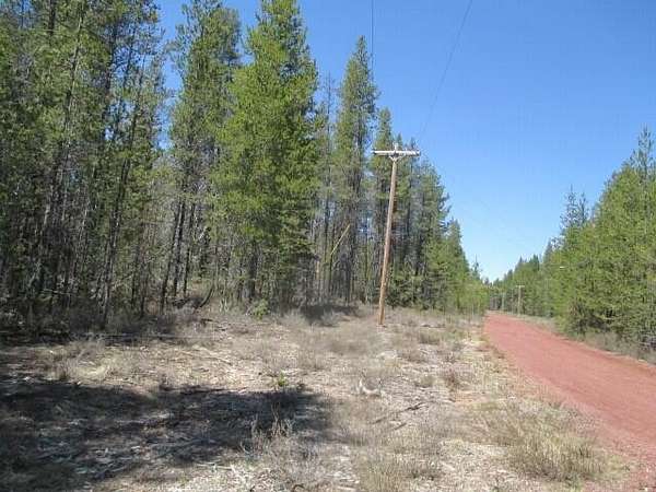 1 Acre of Residential Land for Sale in Chiloquin, Oregon