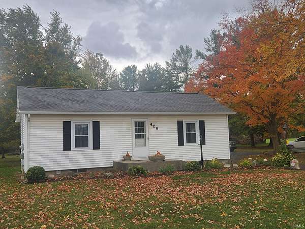 1.62 Acres of Residential Land with Home for Auction in Churubusco, Indiana