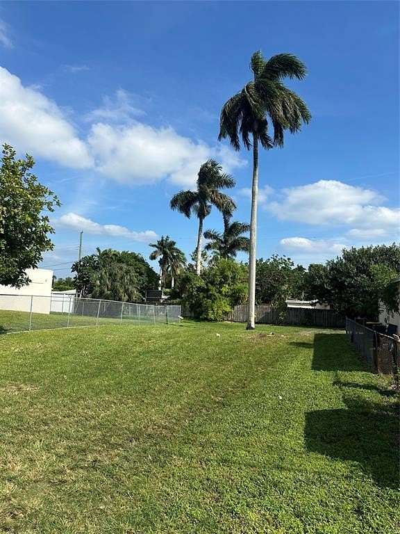 0.25 Acres of Commercial Land for Sale in Dania Beach, Florida