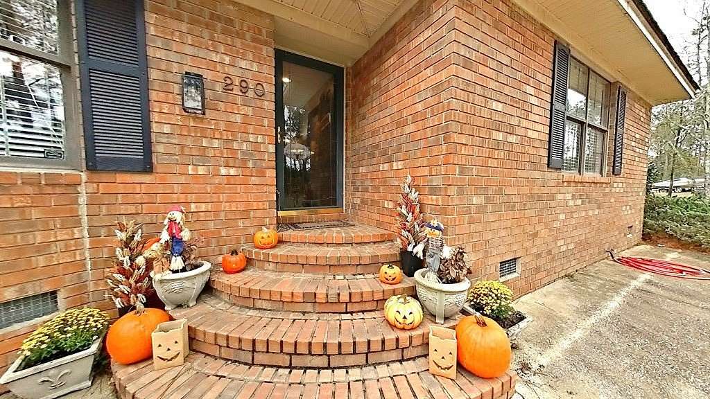 2.34 Acres of Residential Land with Home for Sale in Bainbridge, Georgia