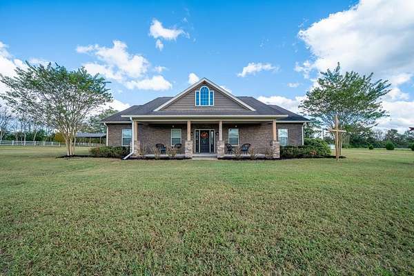 6 Acres of Residential Land with Home for Sale in Ozark, Alabama