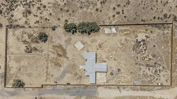 5 Acres of Residential Land with Home for Sale in Palmdale, California