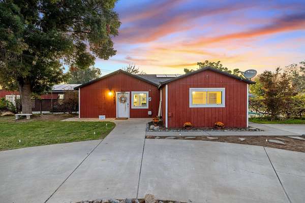 2.5 Acres of Residential Land with Home for Sale in Hanford, California