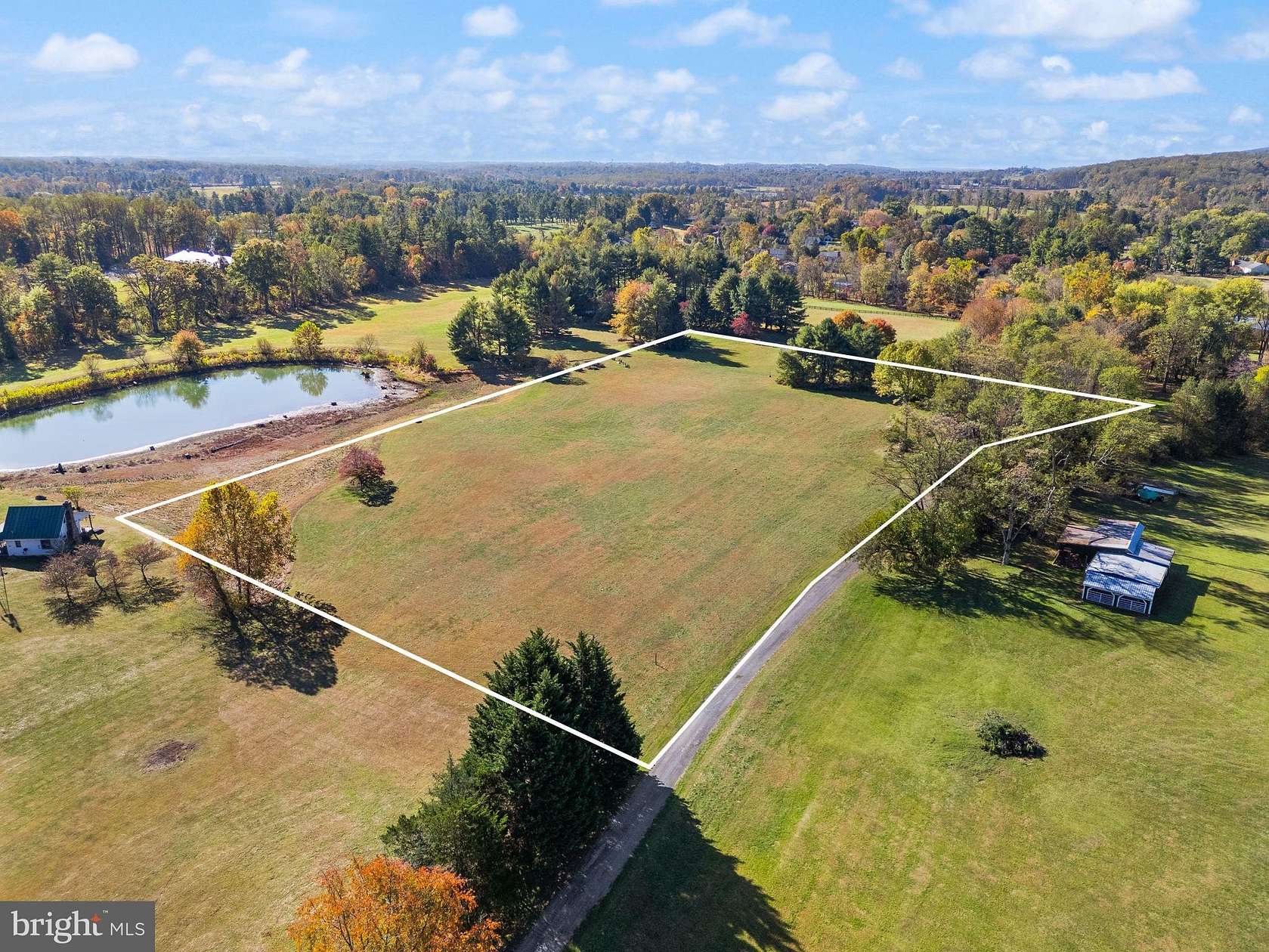 5 Acres of Land for Sale in Warrenton, Virginia