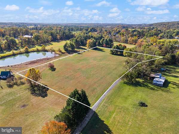 5 Acres of Land for Sale in Warrenton, Virginia