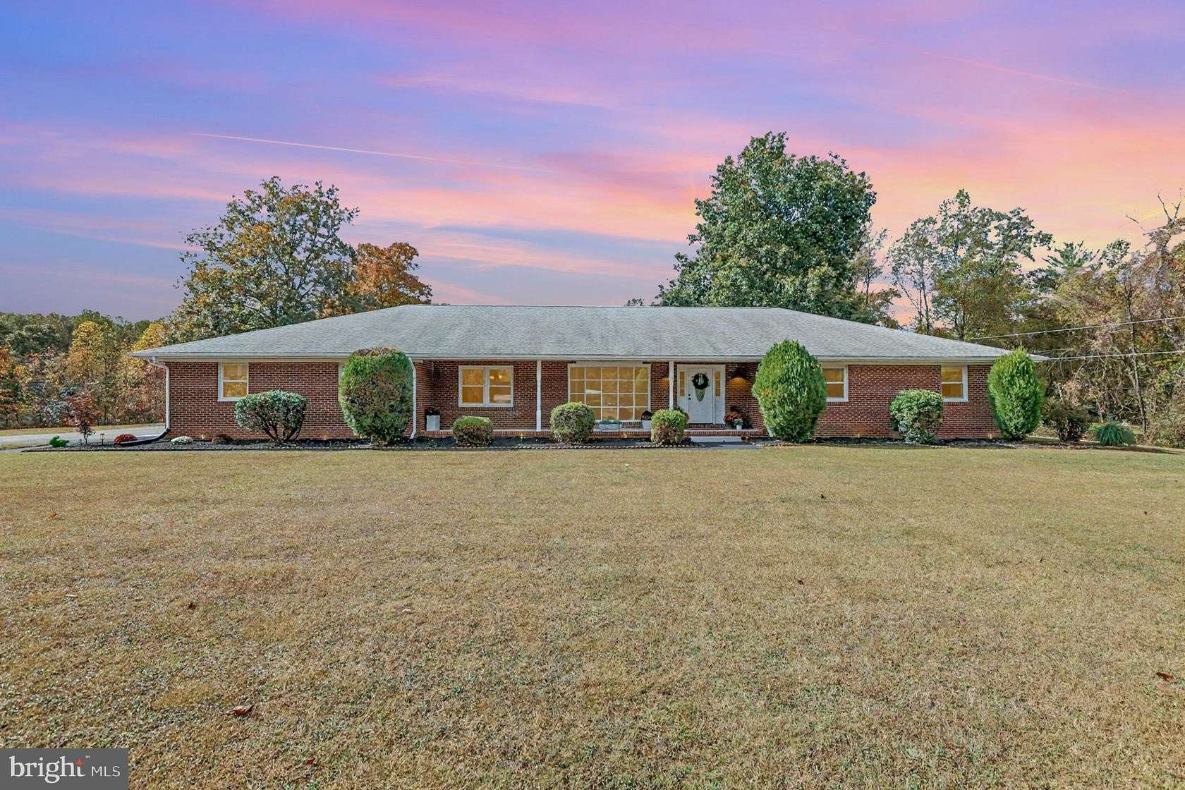 2.57 Acres of Residential Land with Home for Sale in Woodbridge, Virginia