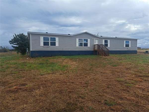 7.5 Acres of Residential Land with Home for Sale in Lexington, Oklahoma