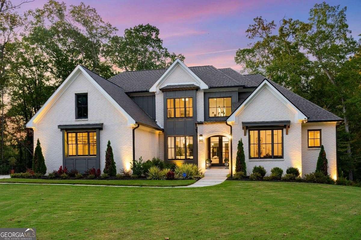 1.58 Acres of Residential Land with Home for Sale in Atlanta, Georgia