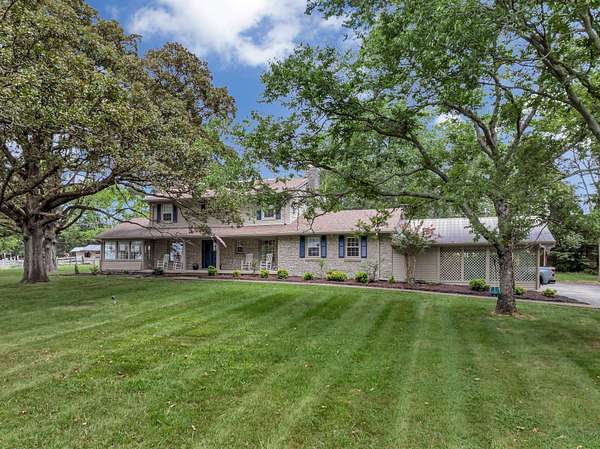 5.86 Acres of Land with Home for Sale in Lebanon, Tennessee