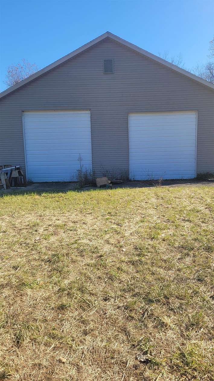 19 Acres of Land for Sale in Durand, Michigan