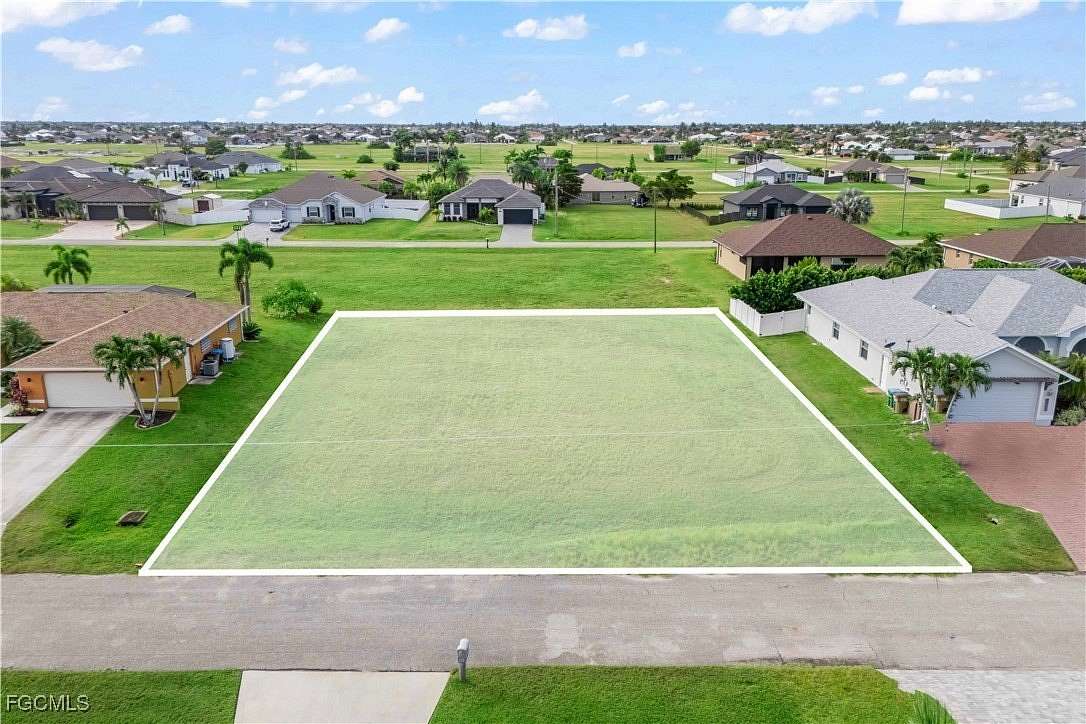0.34 Acres of Land for Sale in Cape Coral, Florida