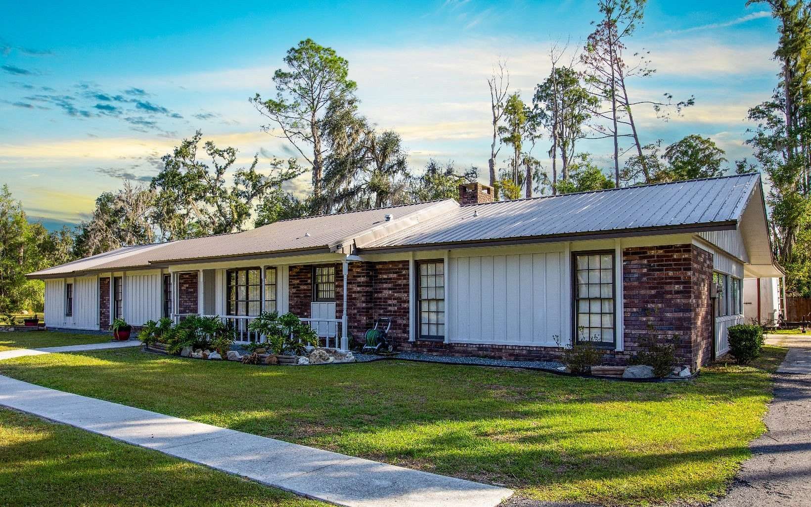 3.82 Acres of Residential Land with Home for Sale in Jasper, Florida