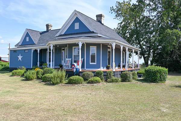 1.66 Acres of Residential Land with Home for Sale in Ridge Spring, South Carolina