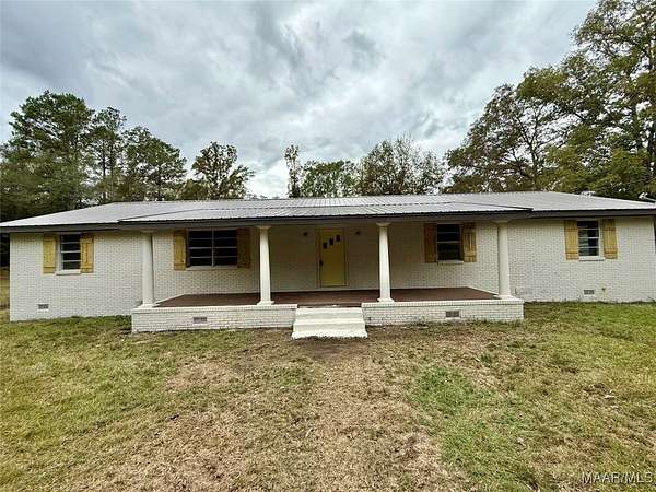 2 Acres of Residential Land with Home for Sale in Selma, Alabama