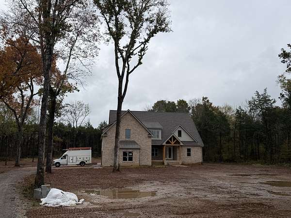 8.66 Acres of Residential Land with Home for Sale in Lebanon, Tennessee