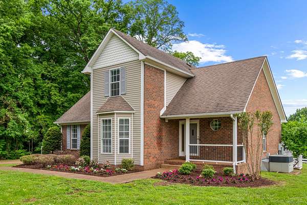 7.8 Acres of Land for Sale in Columbia, Tennessee