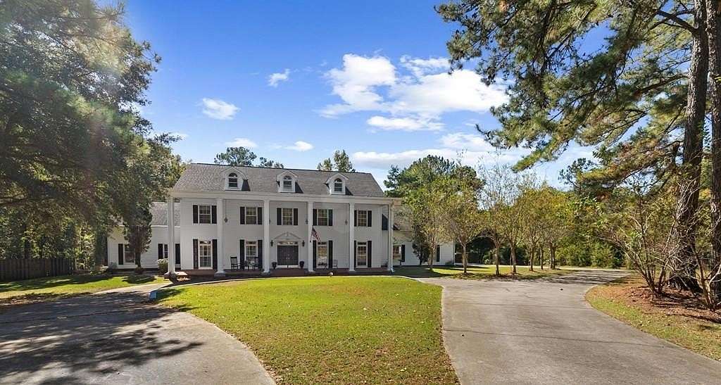 3.5 Acres of Residential Land with Home for Sale in Dothan, Alabama