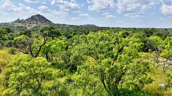 14.6 Acres of Recreational & Residential Land for Sale in Pontotoc, Texas