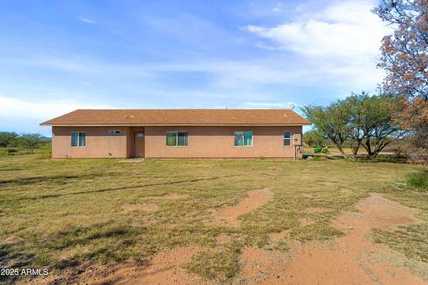 4.13 Acres of Residential Land with Home for Sale in Hereford, Arizona