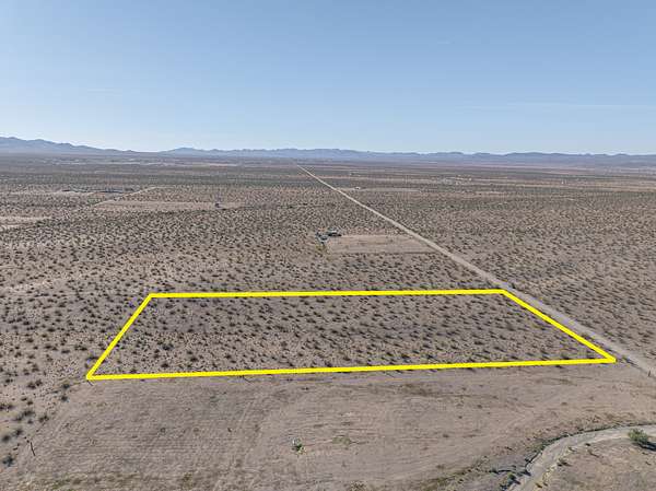 5 Acres of Residential Land for Sale in Dolan Springs, Arizona