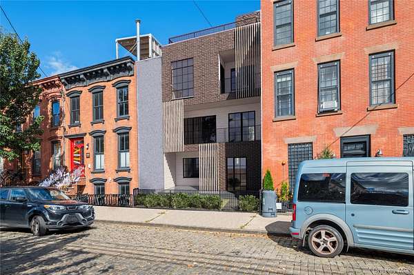 0.06 Acres of Mixed-Use Land for Sale in Brooklyn, New York