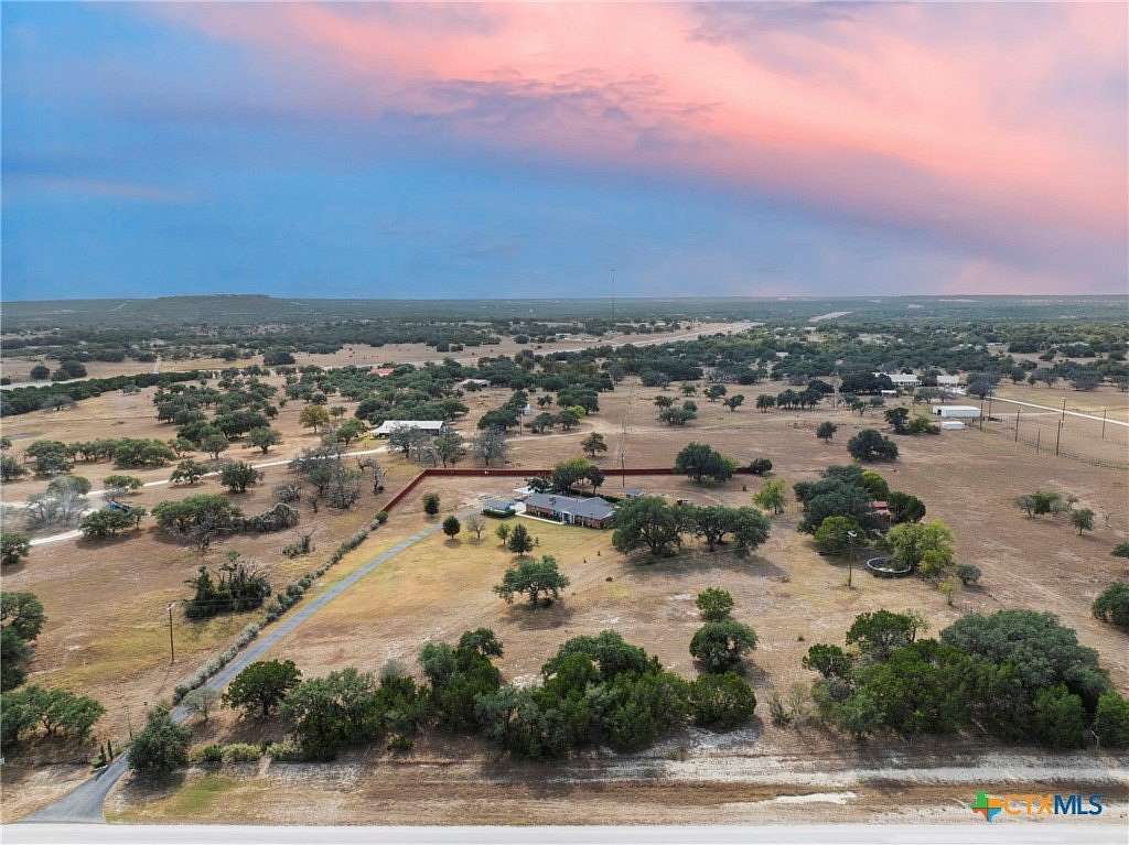 5 Acres of Residential Land with Home for Sale in Killeen, Texas