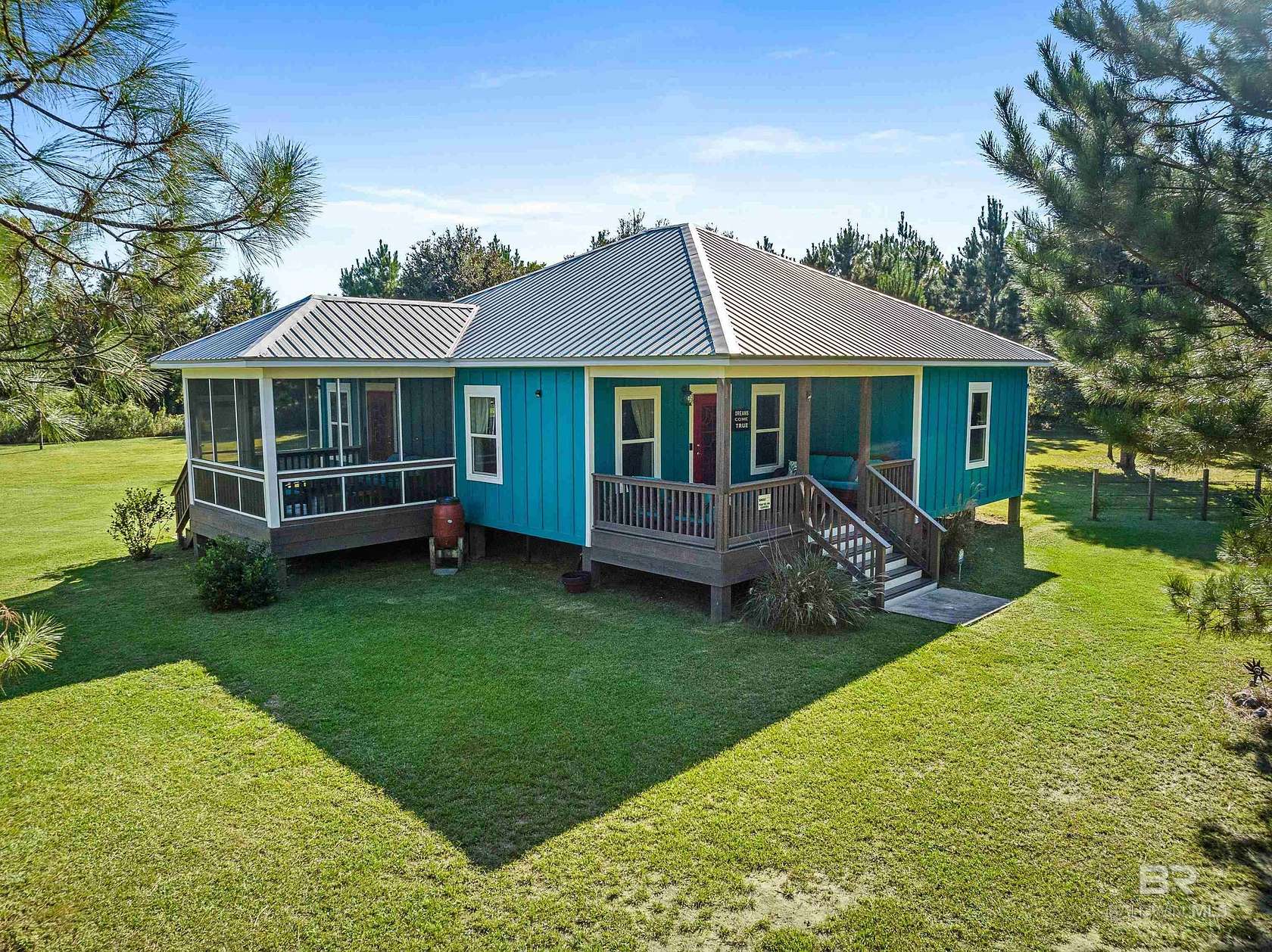 4.42 Acres of Residential Land with Home for Sale in Elberta, Alabama