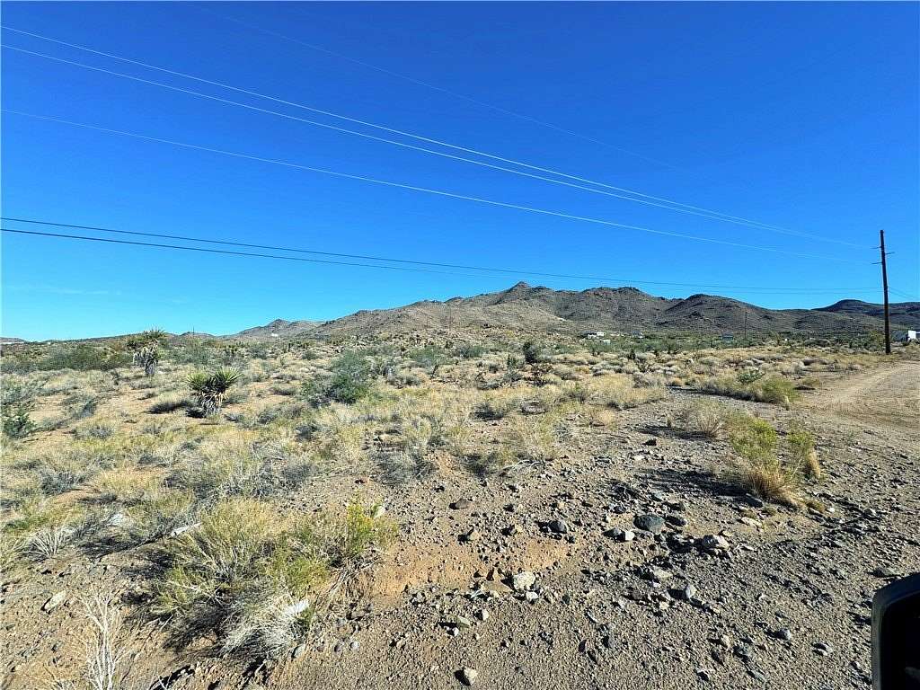 1.73 Acres of Land for Sale in Golden Valley, Arizona